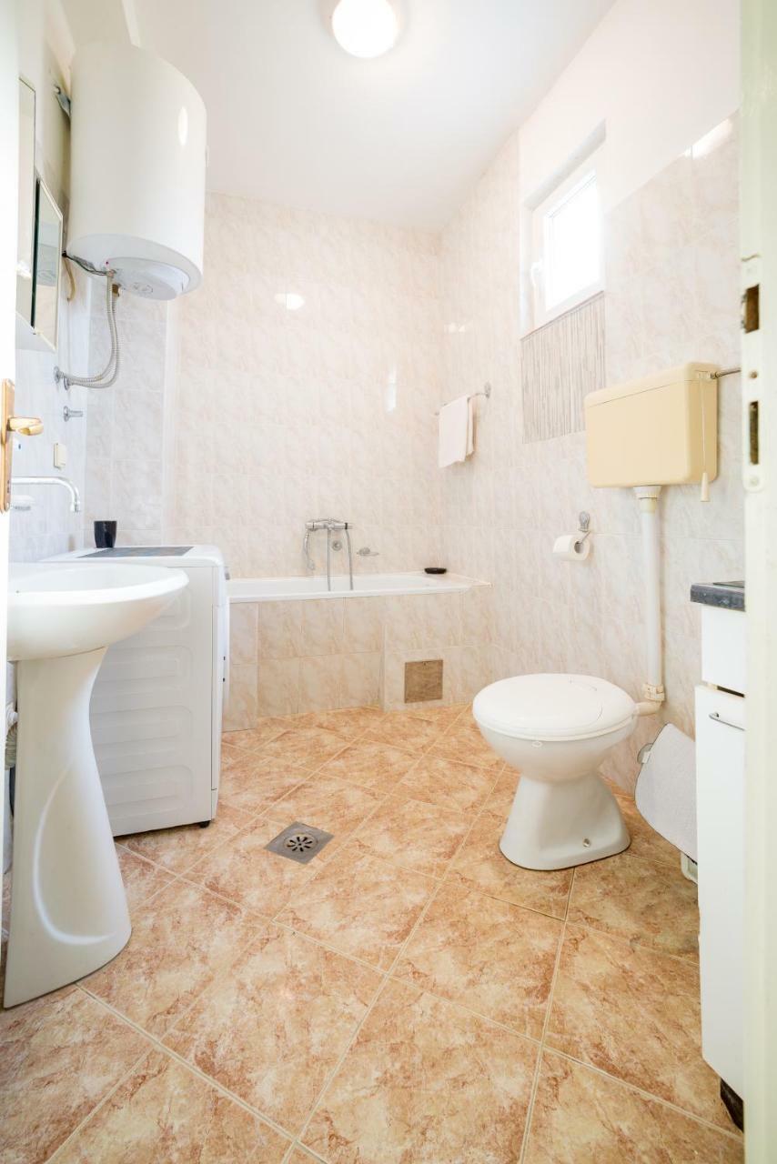 Casa M Appartement Tivat Buitenkant foto
